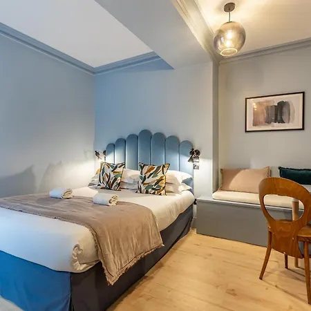 Hotel Le Nest By Sweett 4*